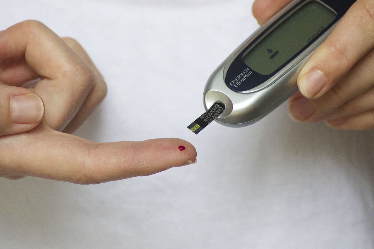 Jak zapobiegać hipoglikemii na diecie cukrzycowej?