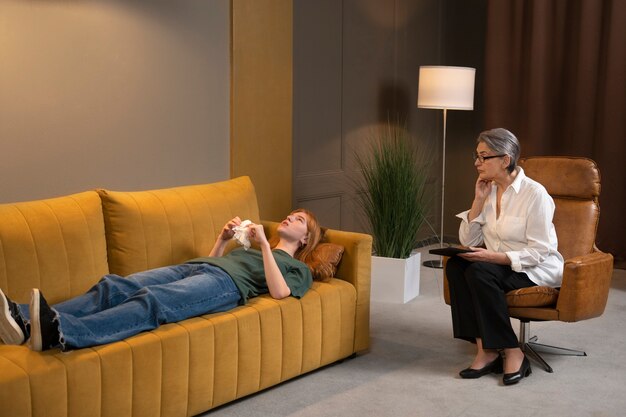 Jak Psychoterapia Indywidualna Może Pomóc w Radzeniu Sobie z Codziennym Stresem
